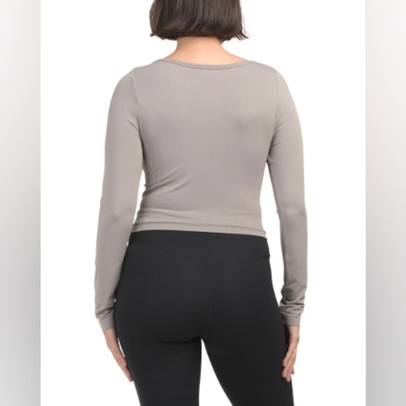 NWT - Under Armour Vanish Seamless Long Sleeve Pewter Round Neck Top - Size XL - Picture 2 of 14